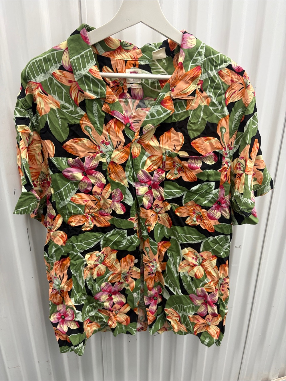 Levi's Green Floral Short-Sleeve Button-Down Shirt